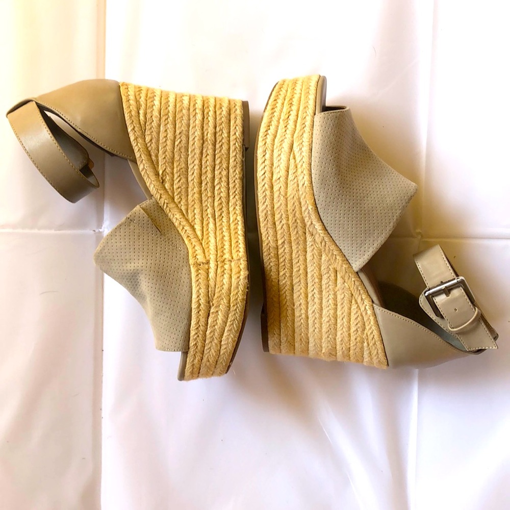 COPY - NWOT Indigo Road Platform Wedge